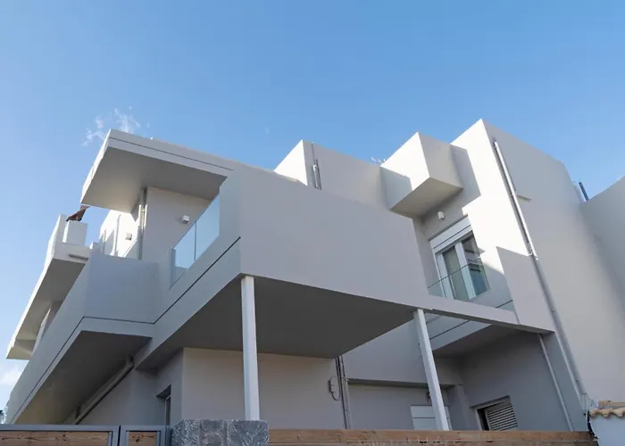 Nisimos Modern Apartment