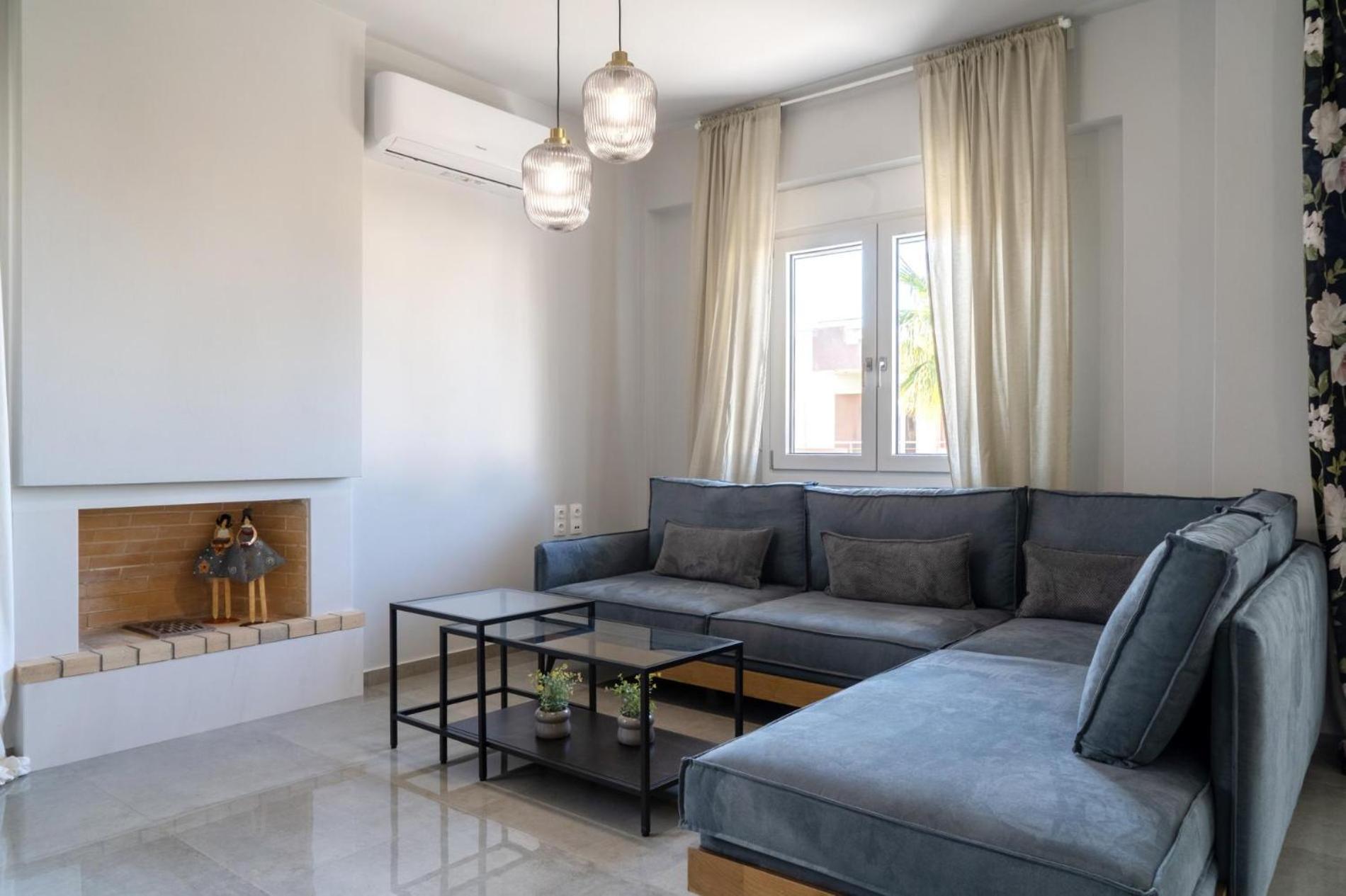 Nisimos Modern Hersonissos (Crete)